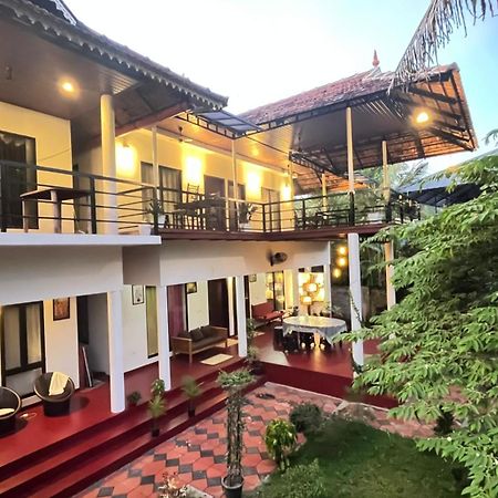 Alappuzha Marari Charlys Homestay מראה חיצוני תמונה