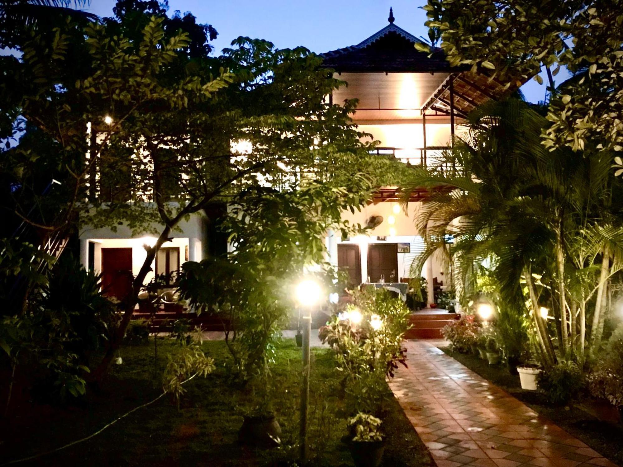 Alappuzha Marari Charlys Homestay מראה חיצוני תמונה