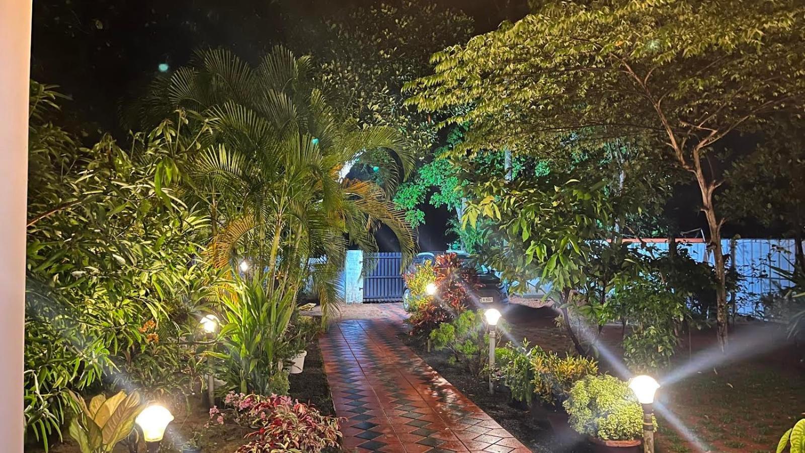 Alappuzha Marari Charlys Homestay מראה חיצוני תמונה