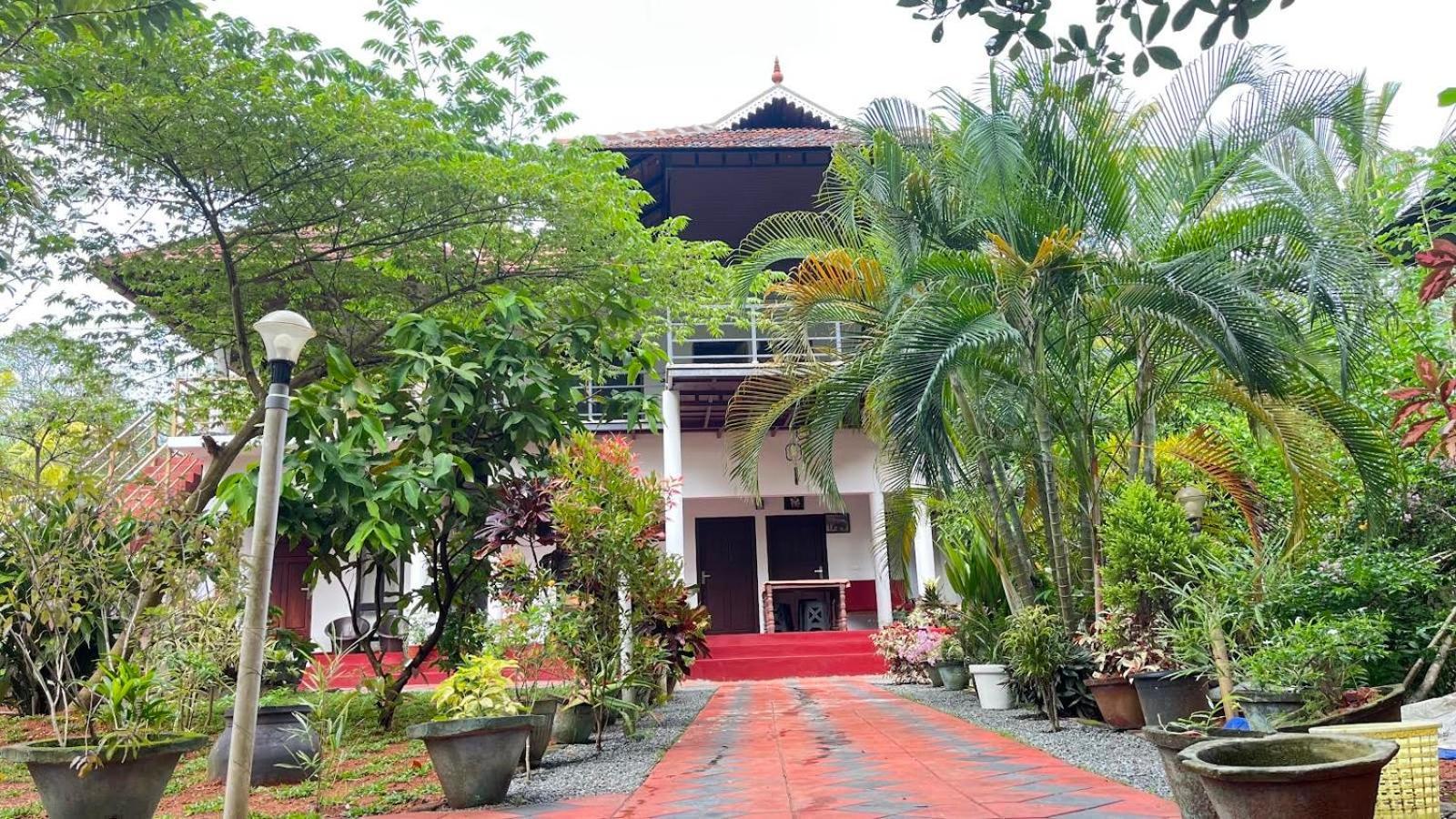 Alappuzha Marari Charlys Homestay מראה חיצוני תמונה