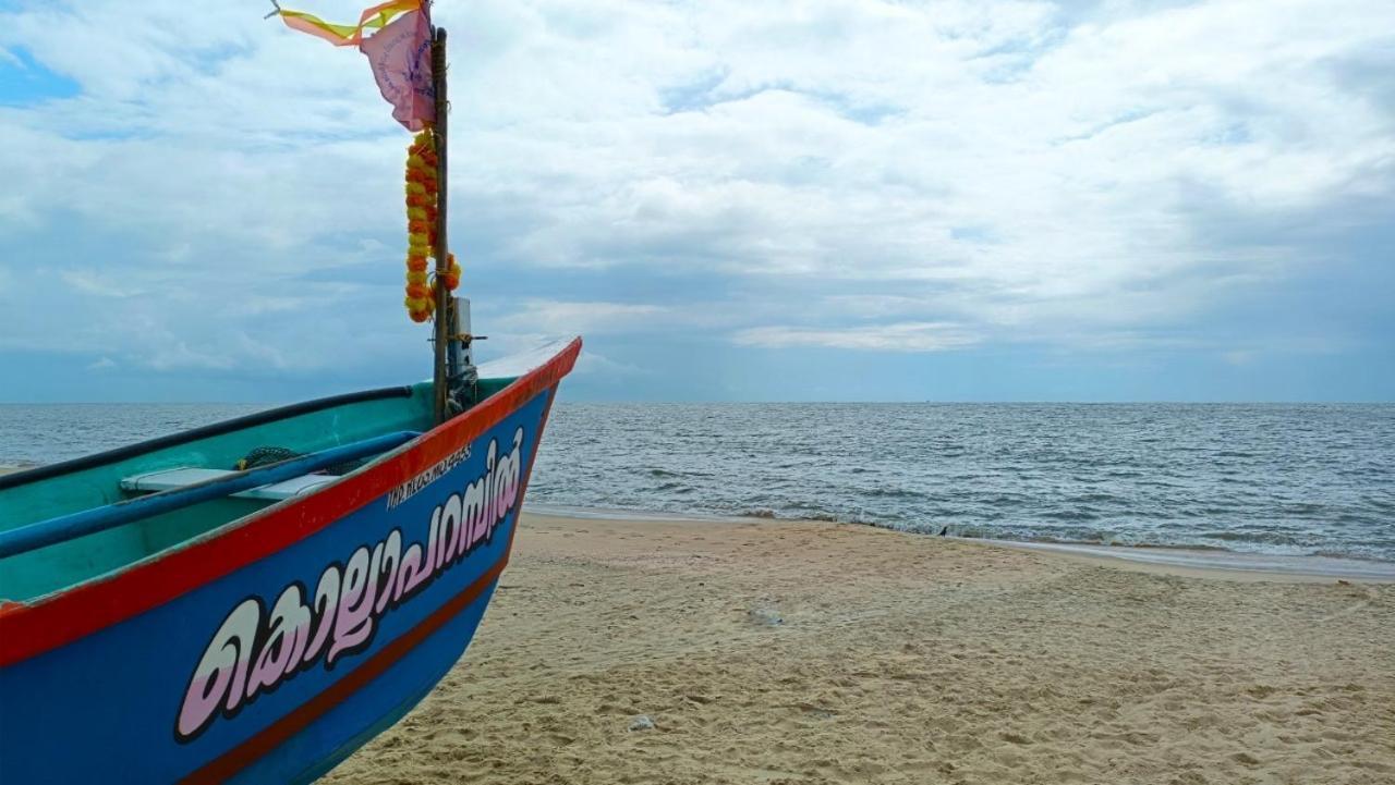 Alappuzha Marari Charlys Homestay מראה חיצוני תמונה