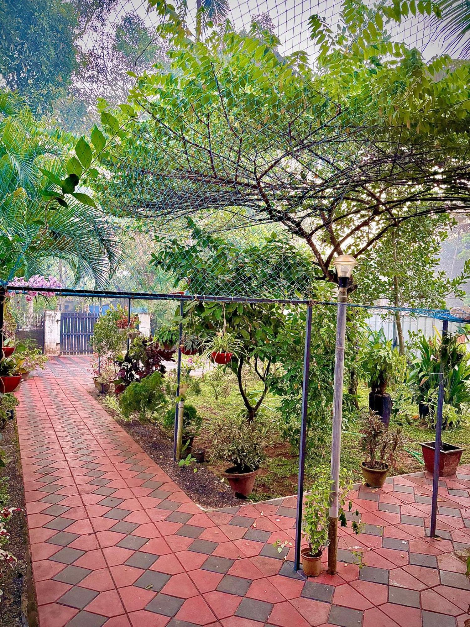 Alappuzha Marari Charlys Homestay מראה חיצוני תמונה
